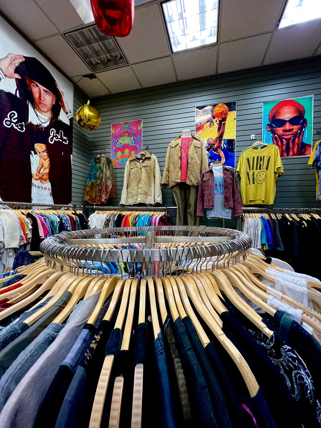 How We Opened Our Holiday Pop-Up in Just One Week!